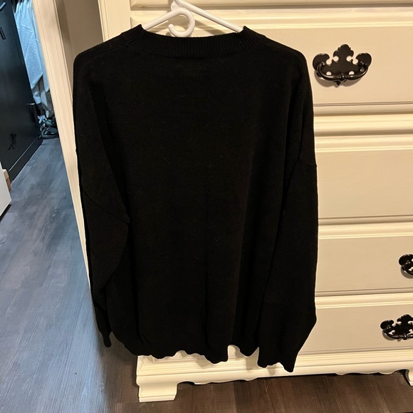 Velaris ACOTAR Sweater - Picture 4 of 5